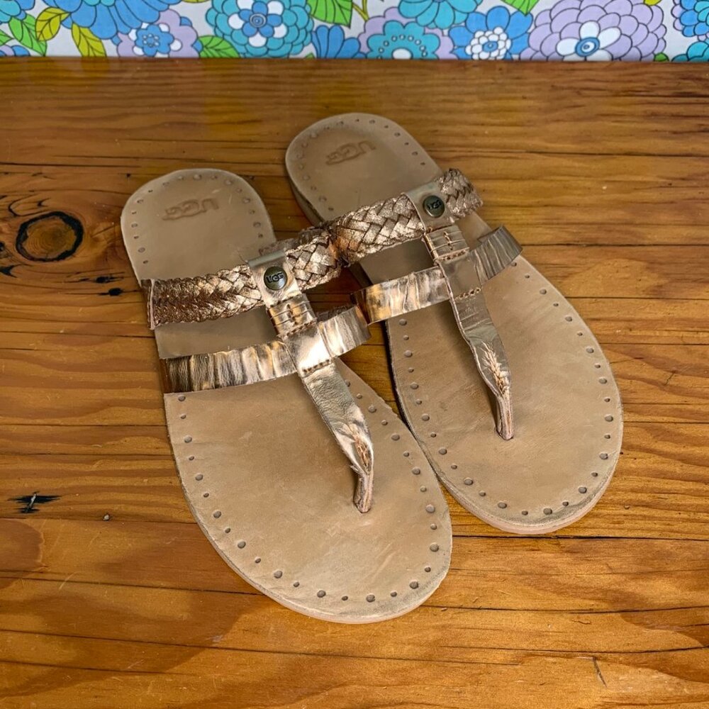 UGG Rose Gold Audra Flip Flop/Sandals  Size: 8
